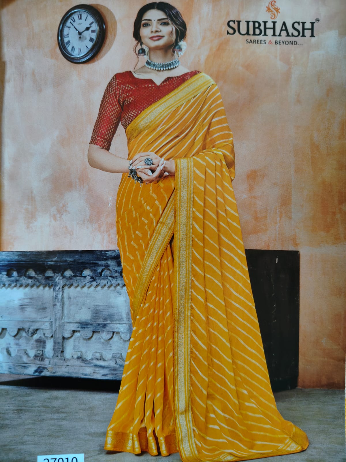 Designer Jaipuri light weight beautiful lehariya saree with contrast unstitched blouse piece