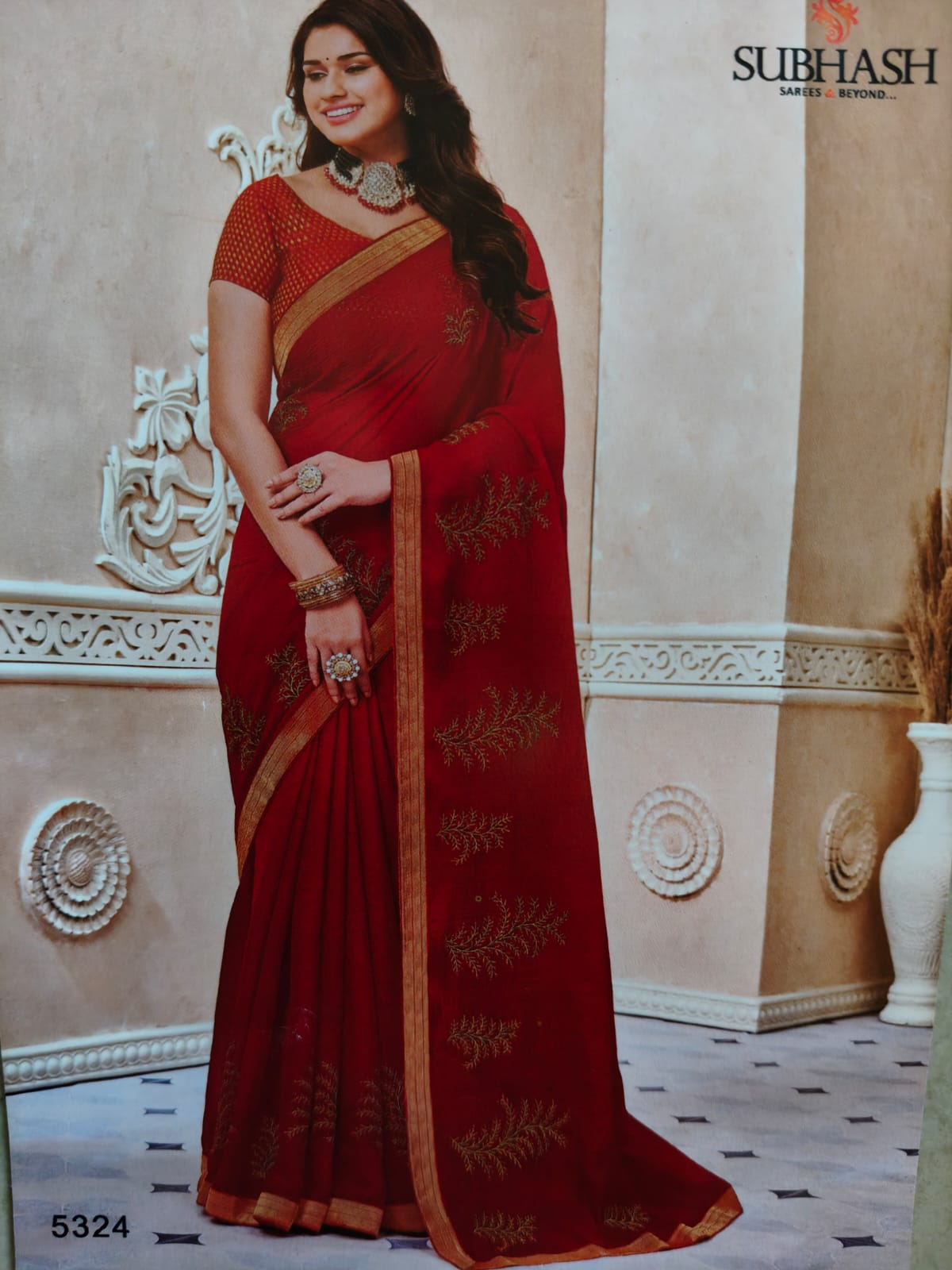 Designer chiffon beautiful party wear saree with matching unstitched blouse piece